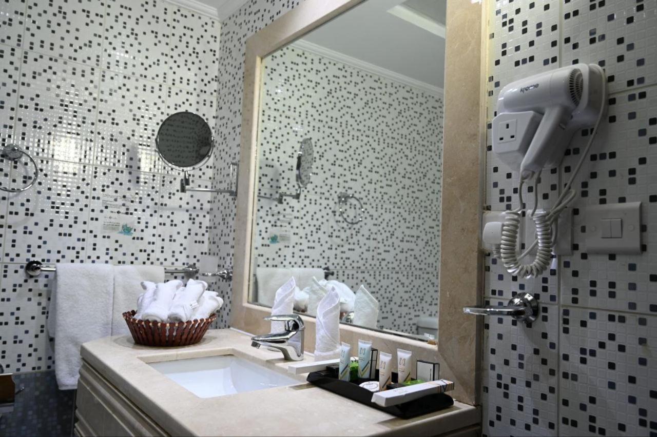 One Hotel 4*
